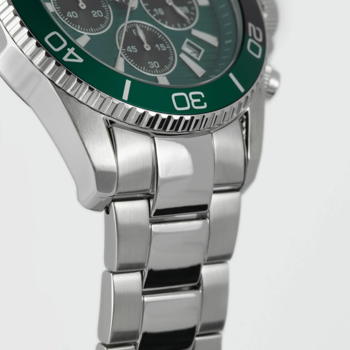 Liverpool Diver 1-2206I