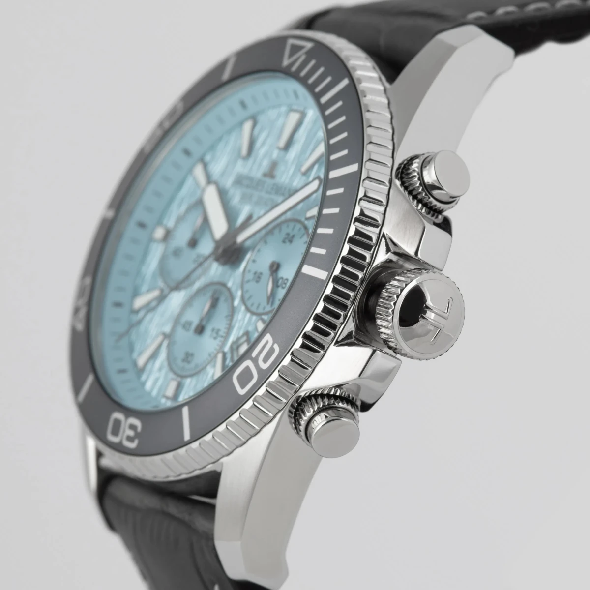 Liverpool Diver 1-2206E