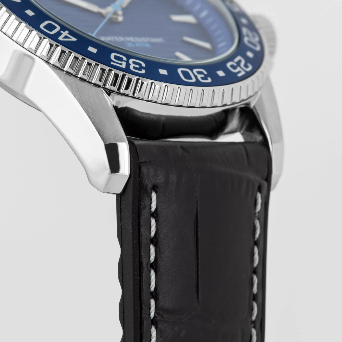 Liverpool Diver 1-2205B