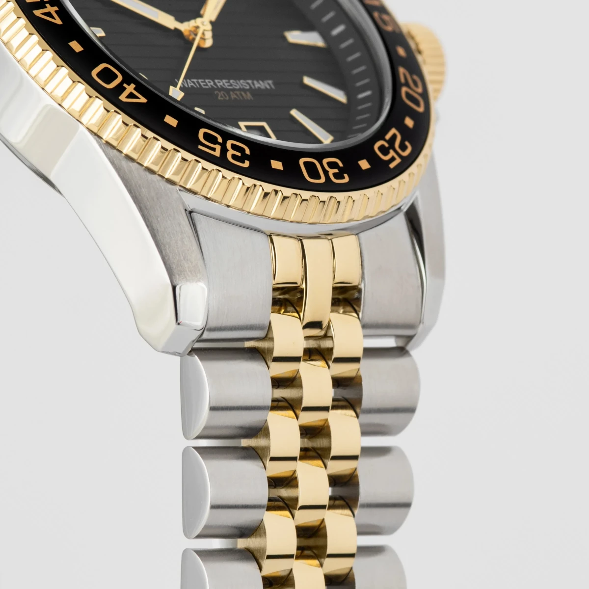 Liverpool Diver 1-2205N