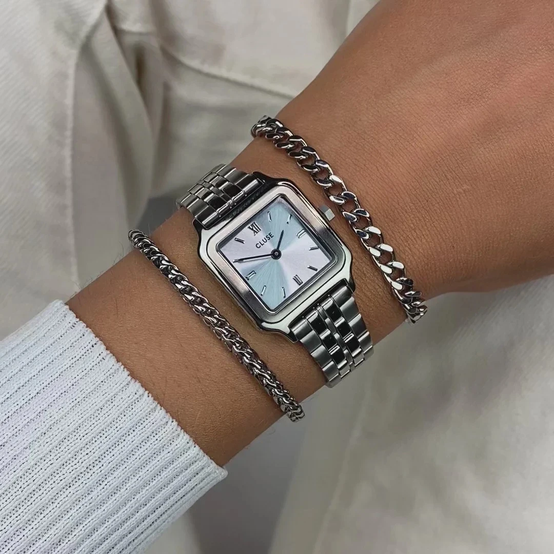 Gracieuse Petite CW11806