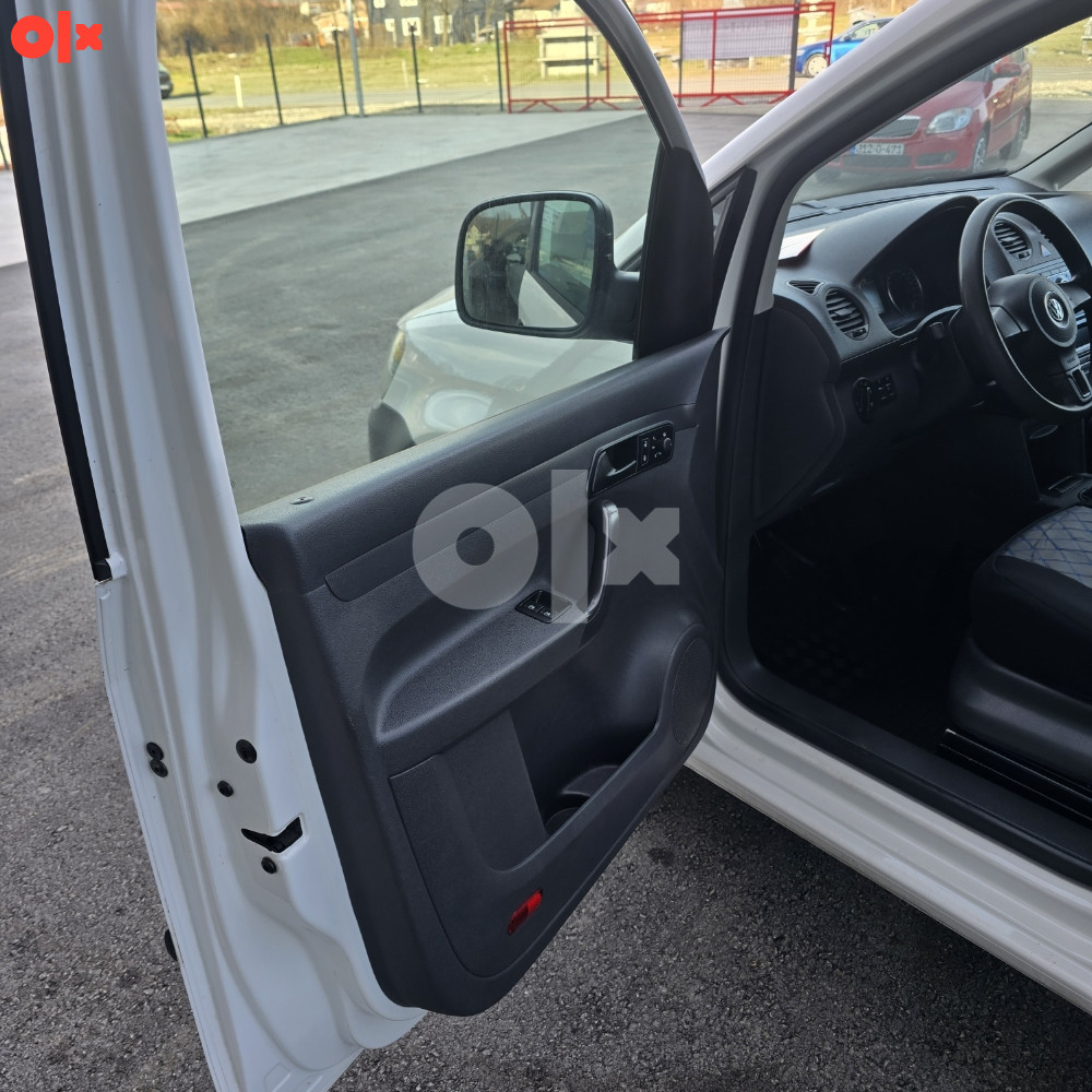 VOLKSWAGEN CADDY 2014 TERETNI VS AUTOS GRAČANICA