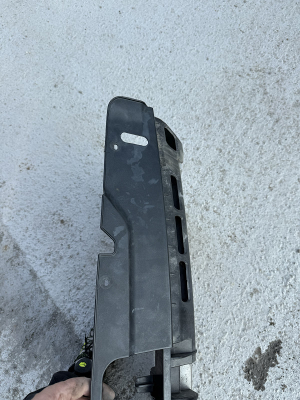 RESETKA MASKA LAND ROVER FREELANDER 2 08-12 6H52-17D957-T