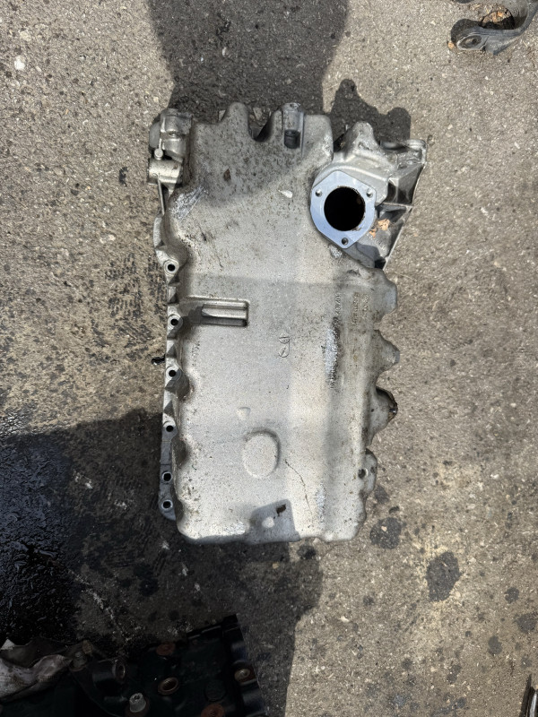 KARTER PASSAT 6 GOLF 5 GTI SKODA AUDI  2.0 TFSI BWA 06F103603B