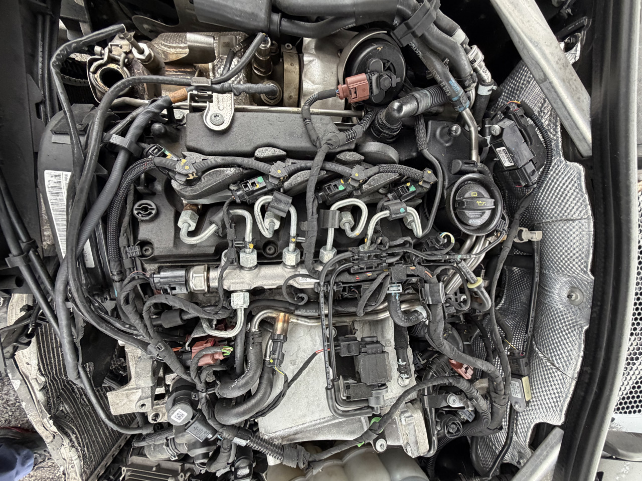 BREGASTE AUDI A4 B9 8W F5 2.0 TDI 140KW 04L103308C
