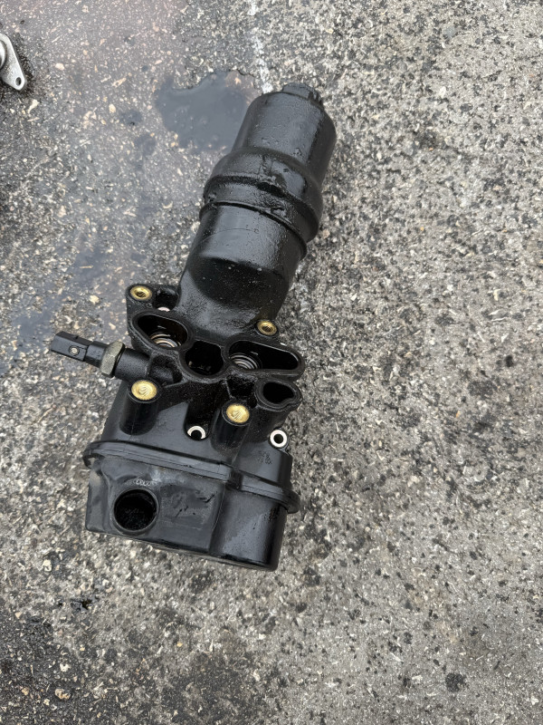KUCISTE FILTERA ULJA 06F115397F 2.0 TFSI AUDI SKODA PASSAT GOLF