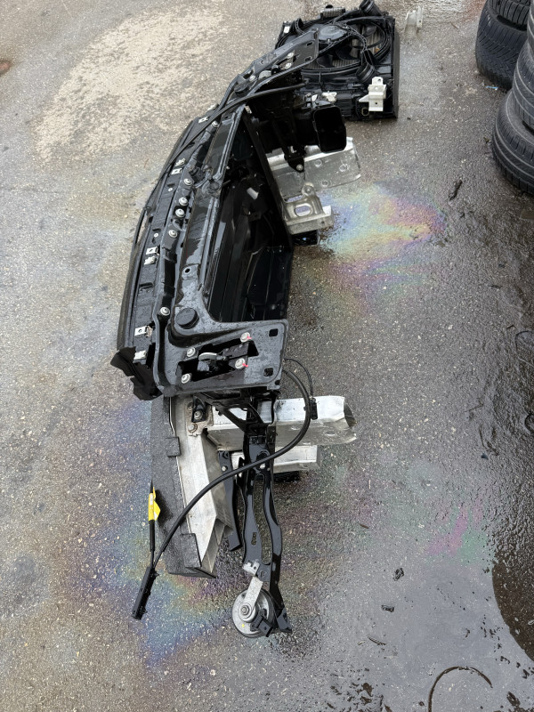 VEZNI LIM PRSA GREDA SINA BMW F30 F31