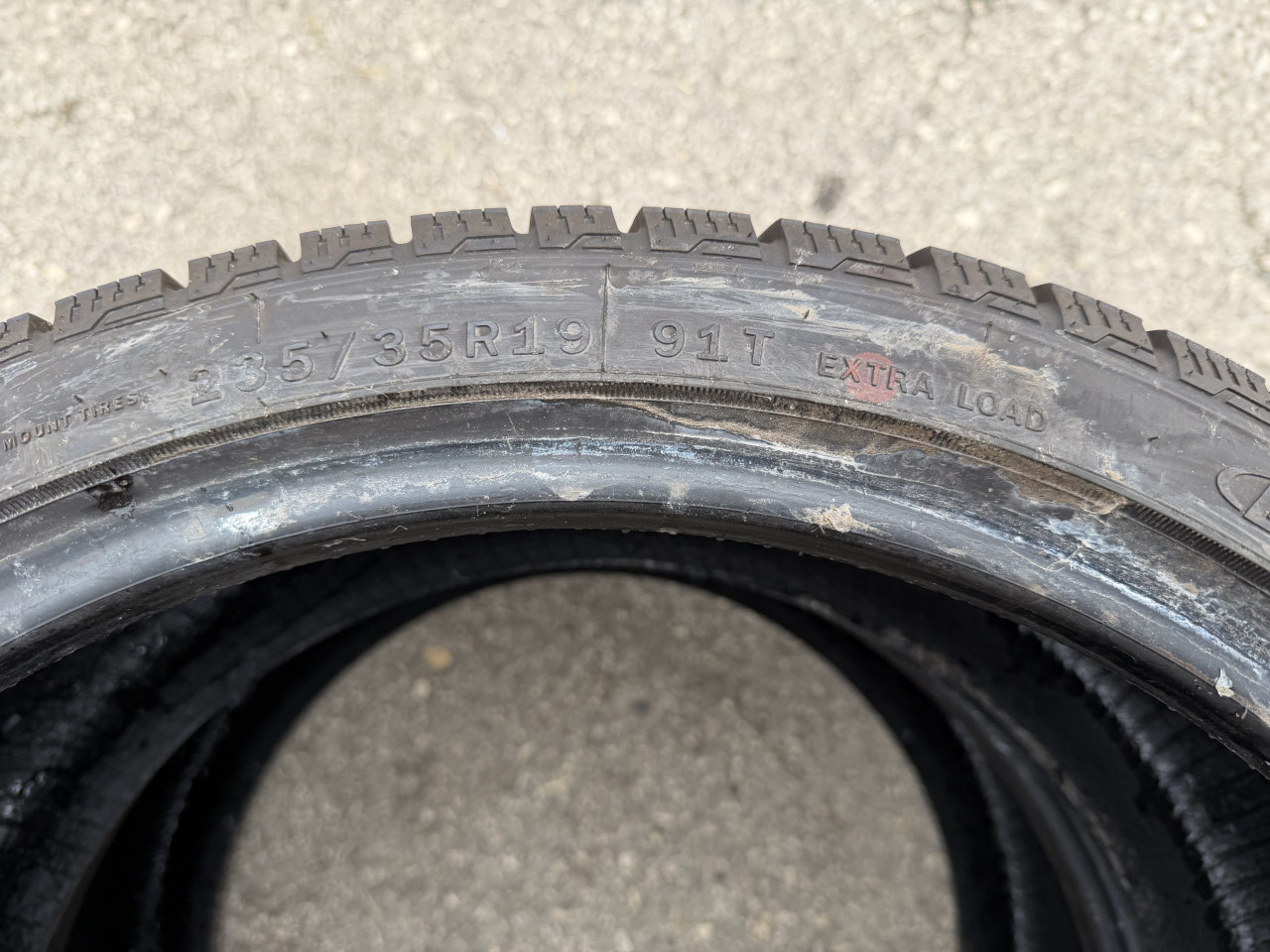 235 35 19 DOT 26/24 KAO NOVE 2 KOM 235/35R19