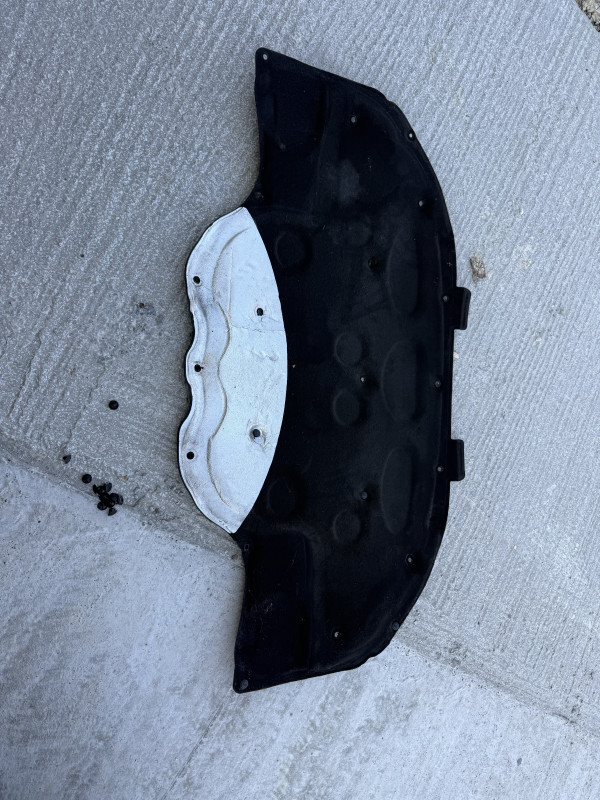 IZOLACIJA TEPIH HAUBE MERCEDES W204 C