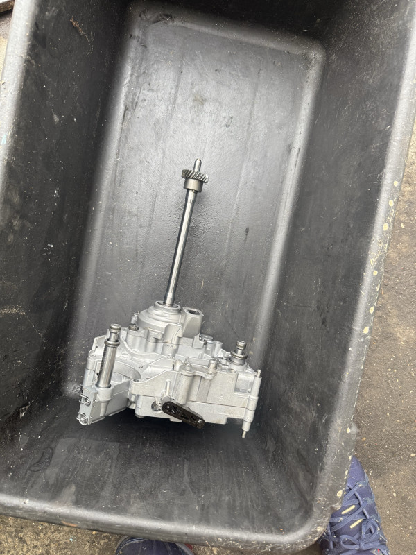 BLOK VENTILA ULJNA PUMPA MJENJACA MULTITRONIK AUDI 0AW325031