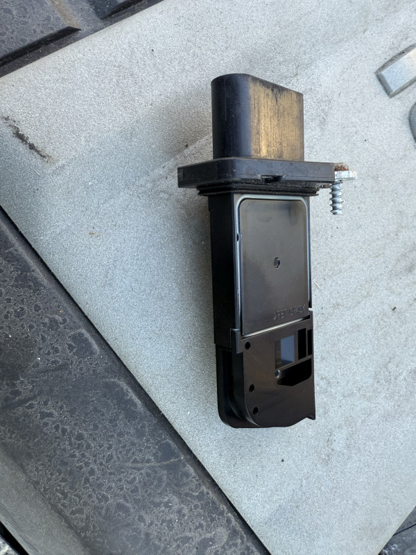 PROTOKOMJER ZRAKA SKODA GOLF 2.0 TFSI 06F906461A
