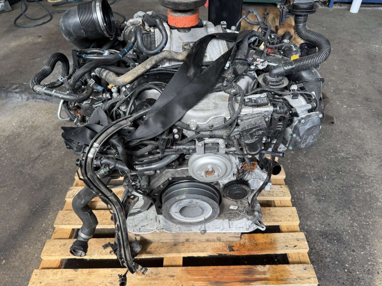 MOTOR AUDI Q7 Q8 A6 4K DPX 3.0 TDI 5.0 TDI DIJELOVI DJELOVI DPXA