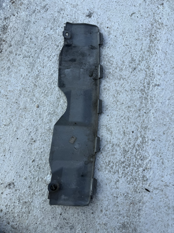 RESETKA MASKA LAND ROVER FREELANDER 2 08-12 6H52-17D957-T