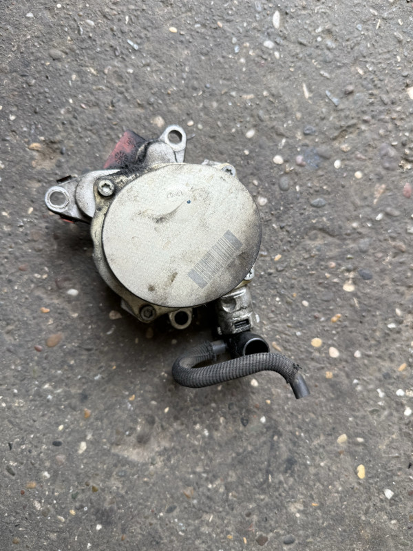 VAKUM TANDEM PUMPA RENAULT 2.0 DCI 146502018R