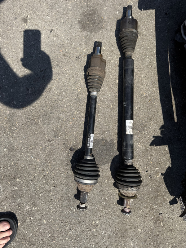 POLUOSOVINA ZGLOB FABIA 1.0 MPI 6C0407271H 6C0407272H