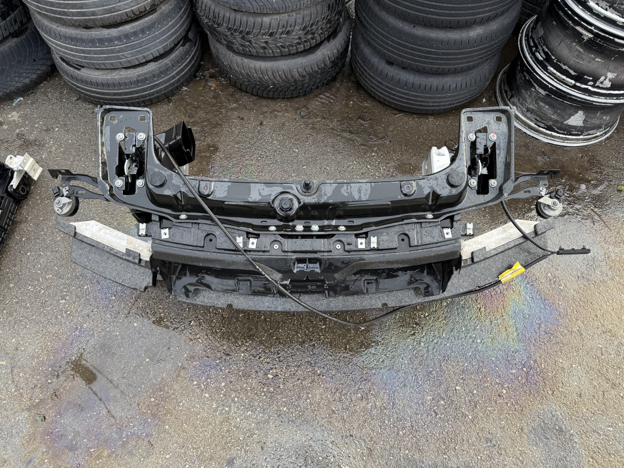VEZNI LIM PRSA GREDA SINA BMW F30 F31