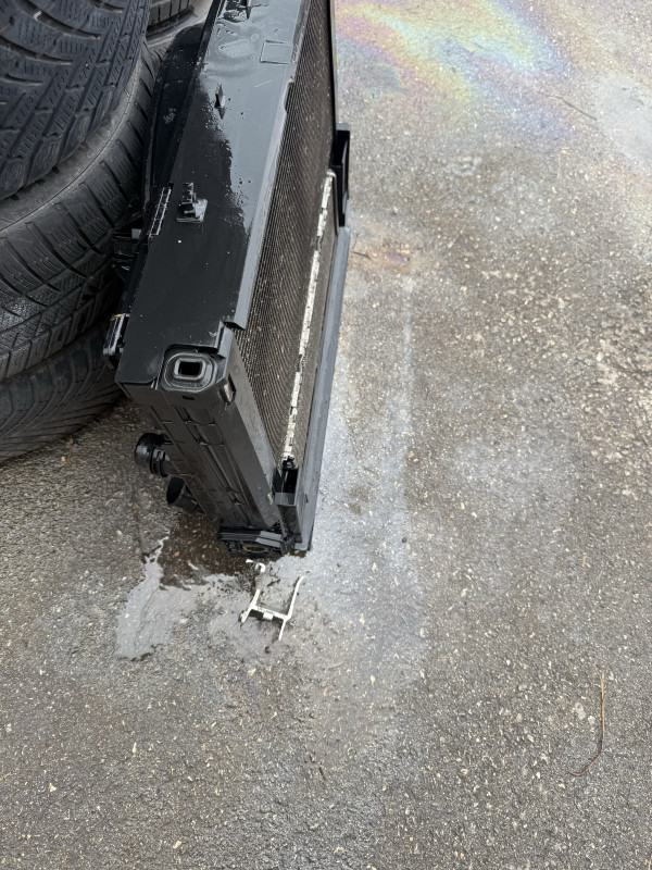 VEZNI LIM PRSA GREDA SINA BMW F30 F31