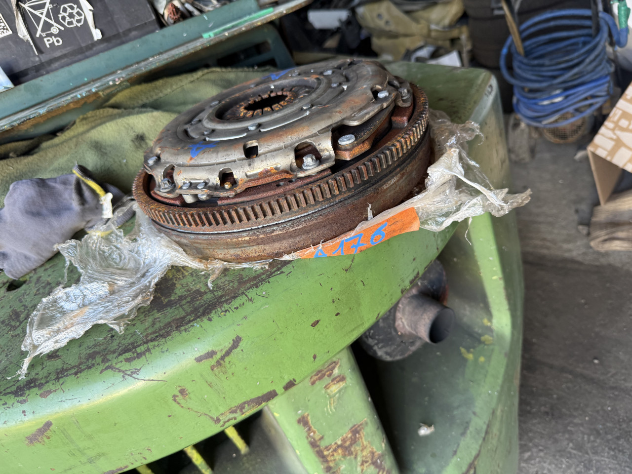 ZAMAJAC MERCEDES CLA A W176 W246 A2700300205 A0262500501