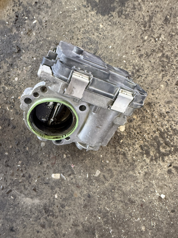 KLAPNA GASA DOZER FABIA 3 POLO 2G 1.0 MPI 1.0 TSI 04C133062D