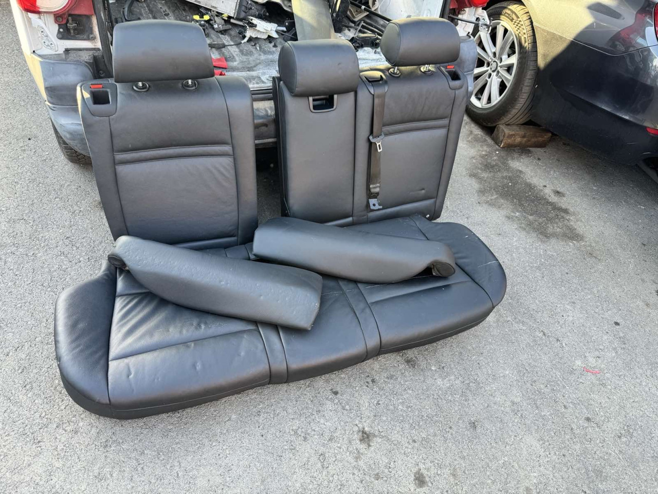 SJEDISTA SJEDALA SICEVI TAPACIRUNZI ENTERIJER BMW X5 E70