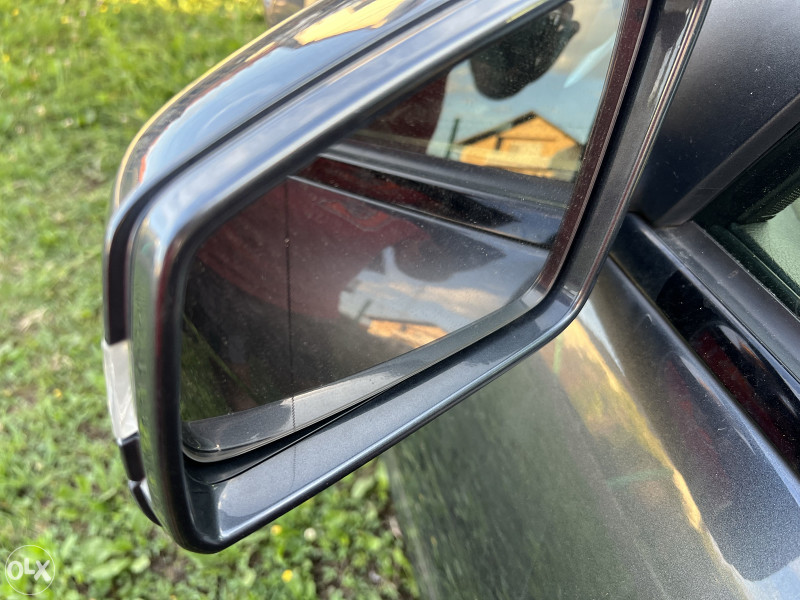 RETROVIZOR MERCEDES W204 C FACE LIFT LIJEVI DESNI