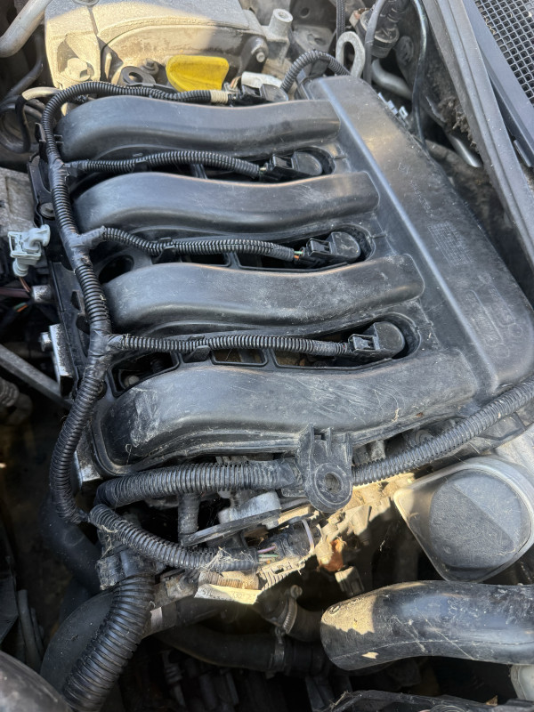 MOTOR RENAULT RENO DACIA 1.6 BENZIN K4M D812 185000 KM