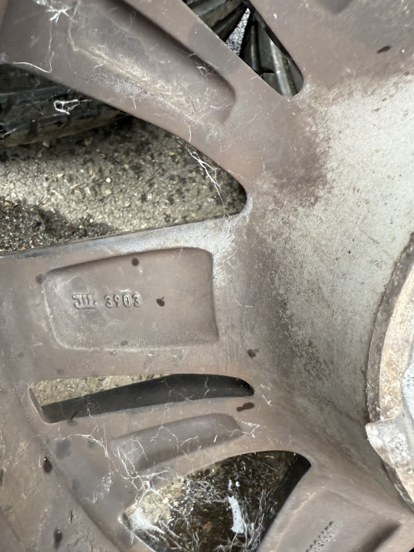 FELGE FELGA PEUGEOT PEZO 2008 4X108 16