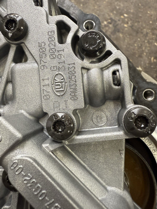 BLOK VENTILA ULJNA PUMPA MJENJACA MULTITRONIK AUDI 0AW325031