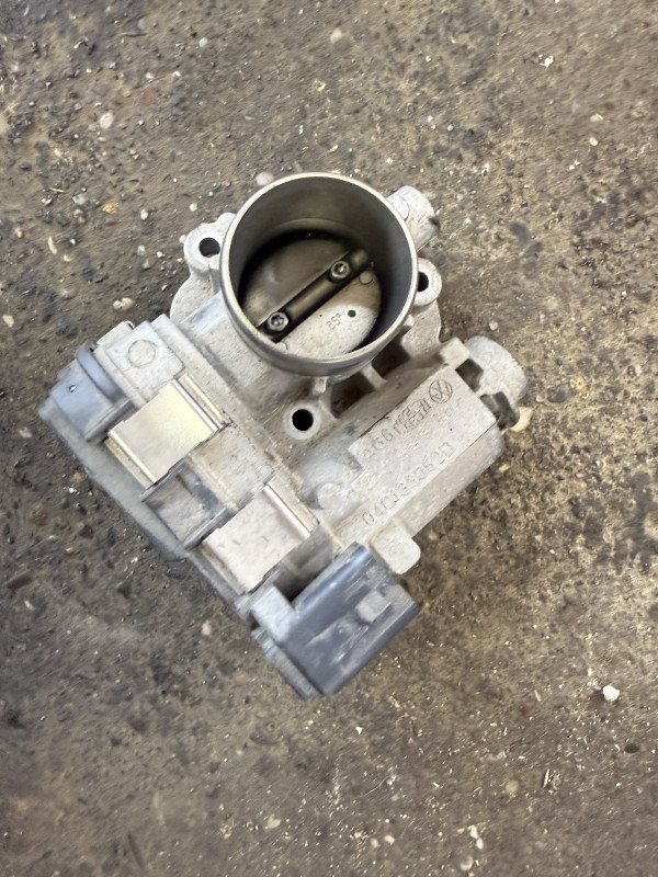 KLAPNA GASA DOZER FABIA 3 POLO 2G 1.0 MPI 1.0 TSI 04C133062D