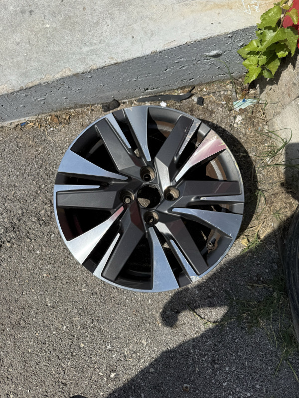 FELGE FELGA PEUGEOT PEZO 2008 4X108 16