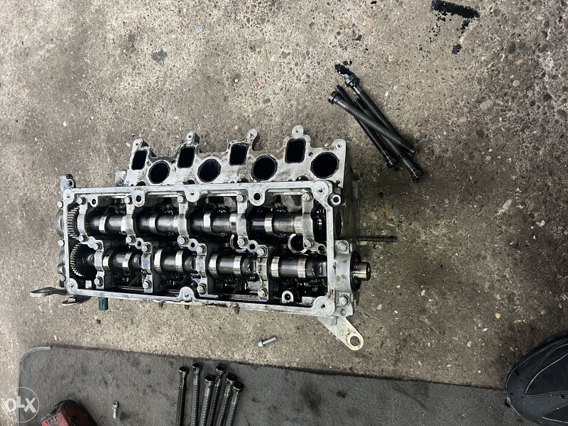 GLAVA WV 1.6 TDI GOLF 6 SKODA 03L103373A BREGASTE