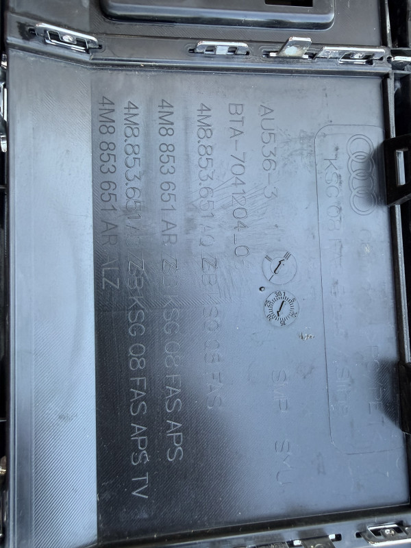 MASKA GRIL AUDI Q8 ORG S LINE 4M8853651AR