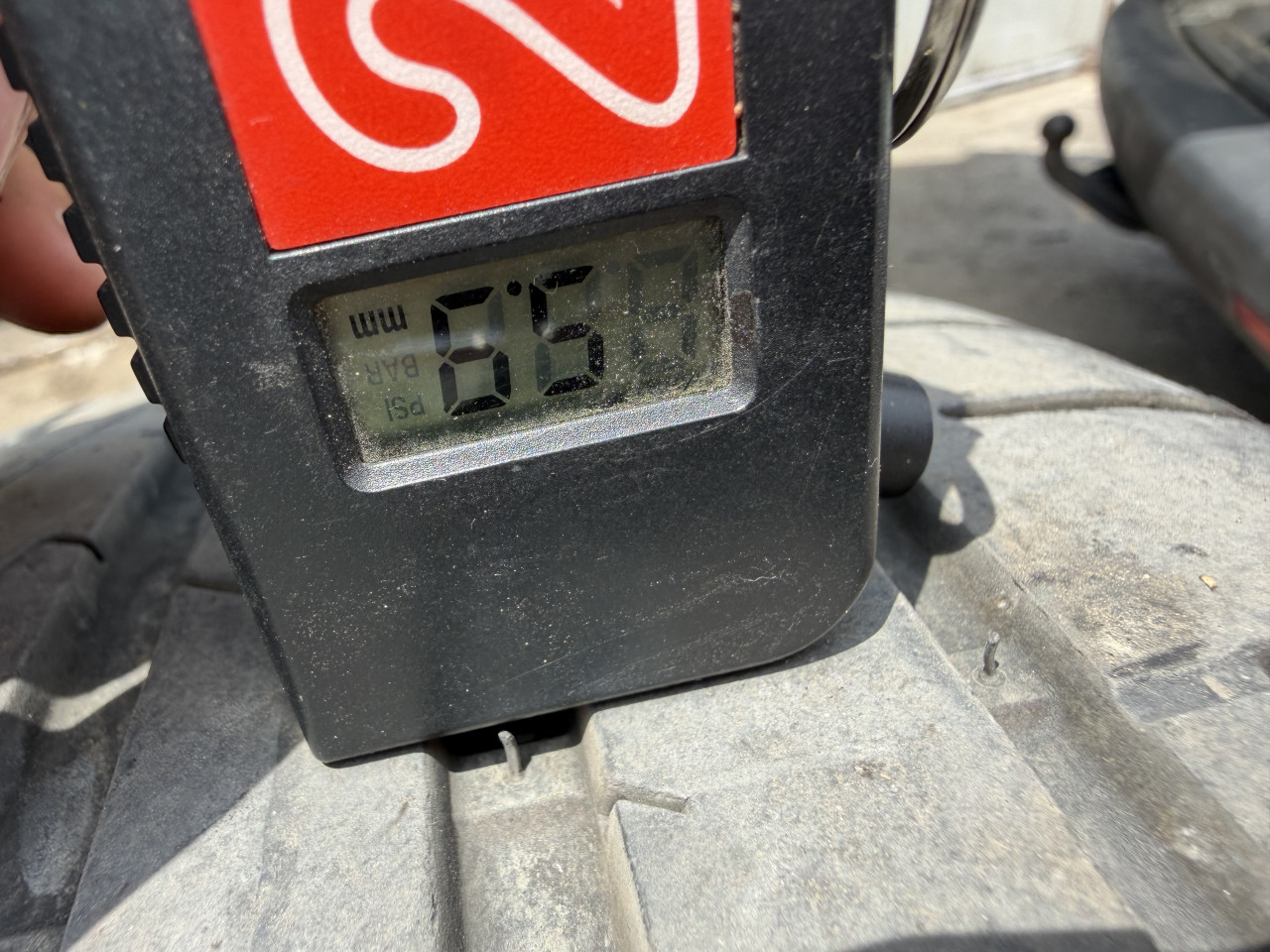 215 55 17 HANKOOK 215 55 17 3 KOM OKO 6mm VENTUS PRIME 3