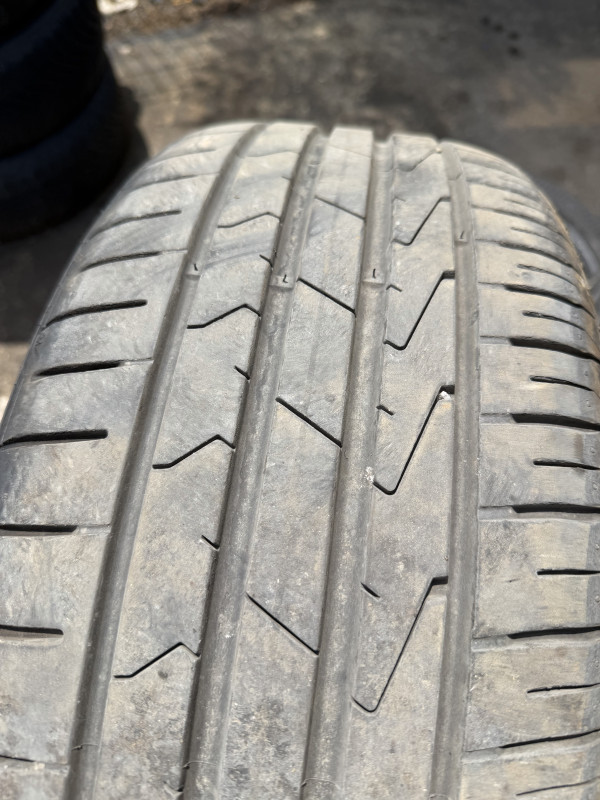 215 55 17 HANKOOK 215 55 17 3 KOM OKO 6mm VENTUS PRIME 3