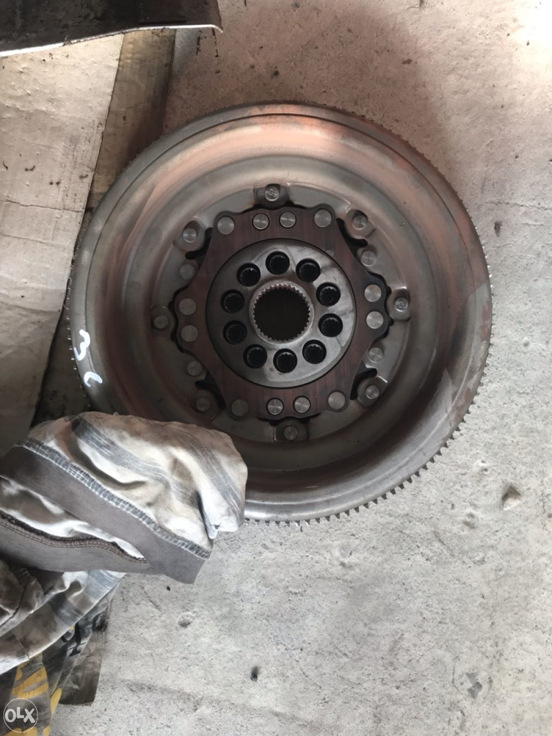 ZAMAJAC DSG WV GOLF PASSAT AUDI SKODA 3.2 3.6 BENZIN