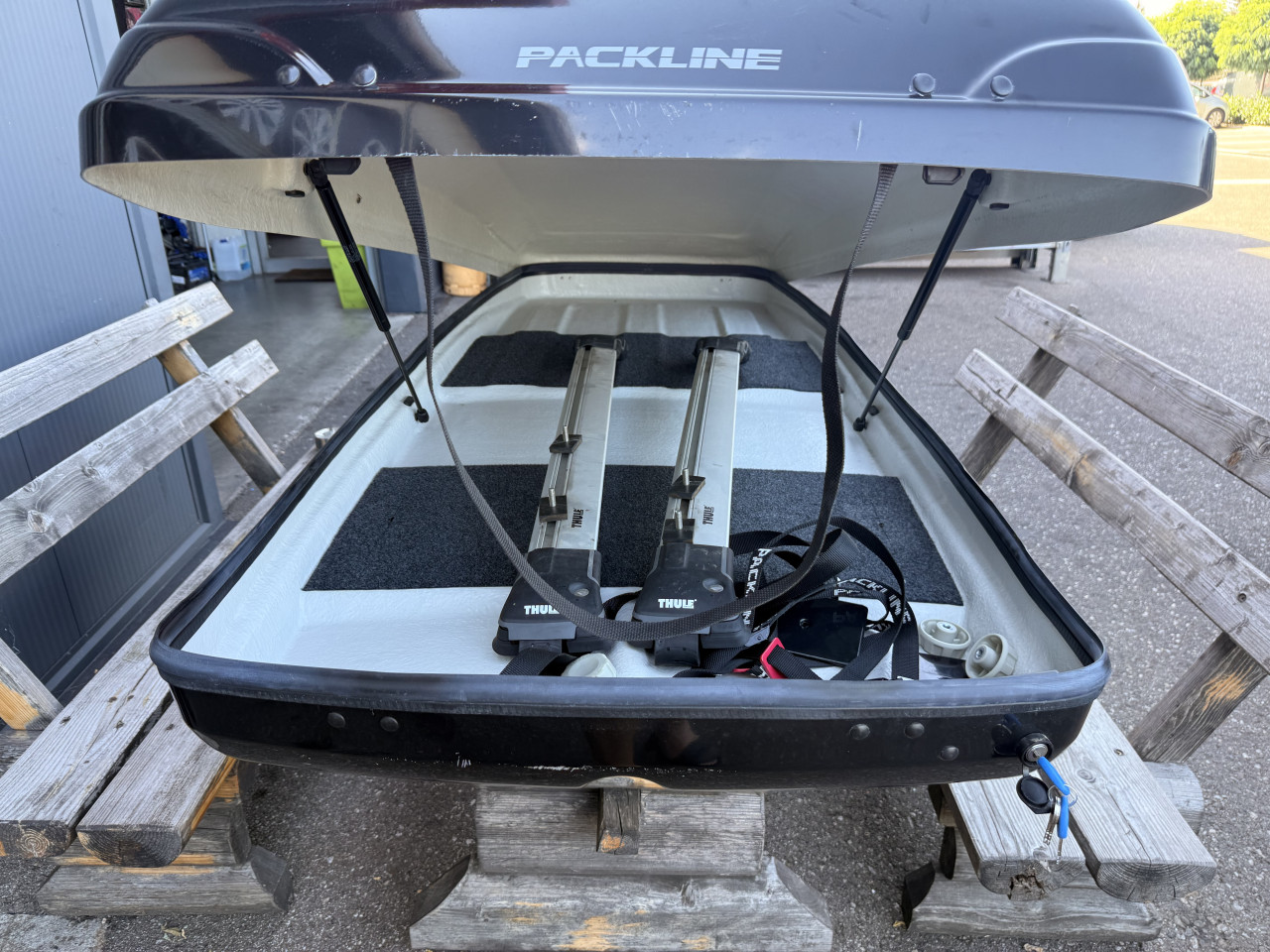 Krovni nosaci kofer SKODA KODIAQ THULE PACKLINE