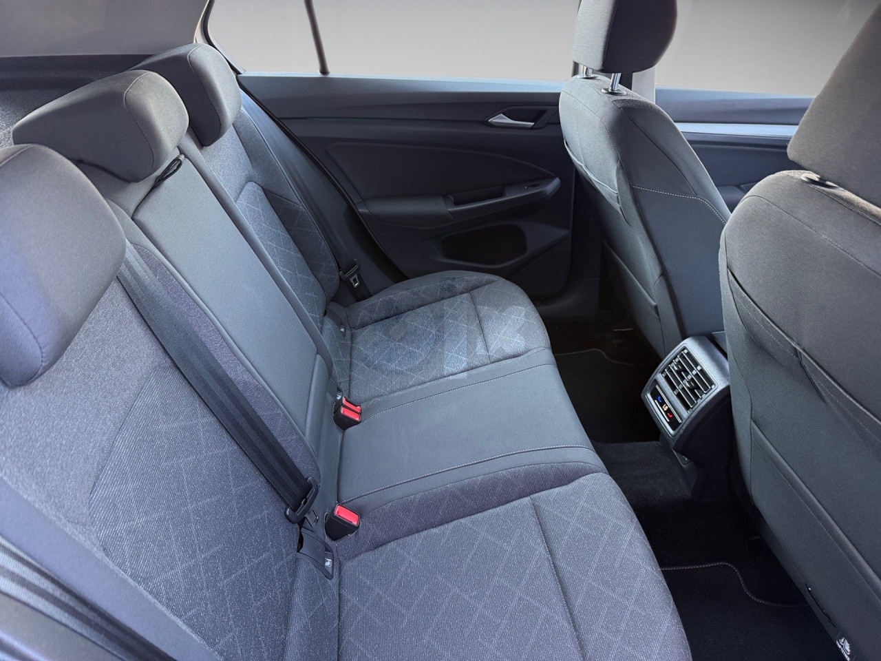 Volkswagen GOLF 8 2.0 TDI