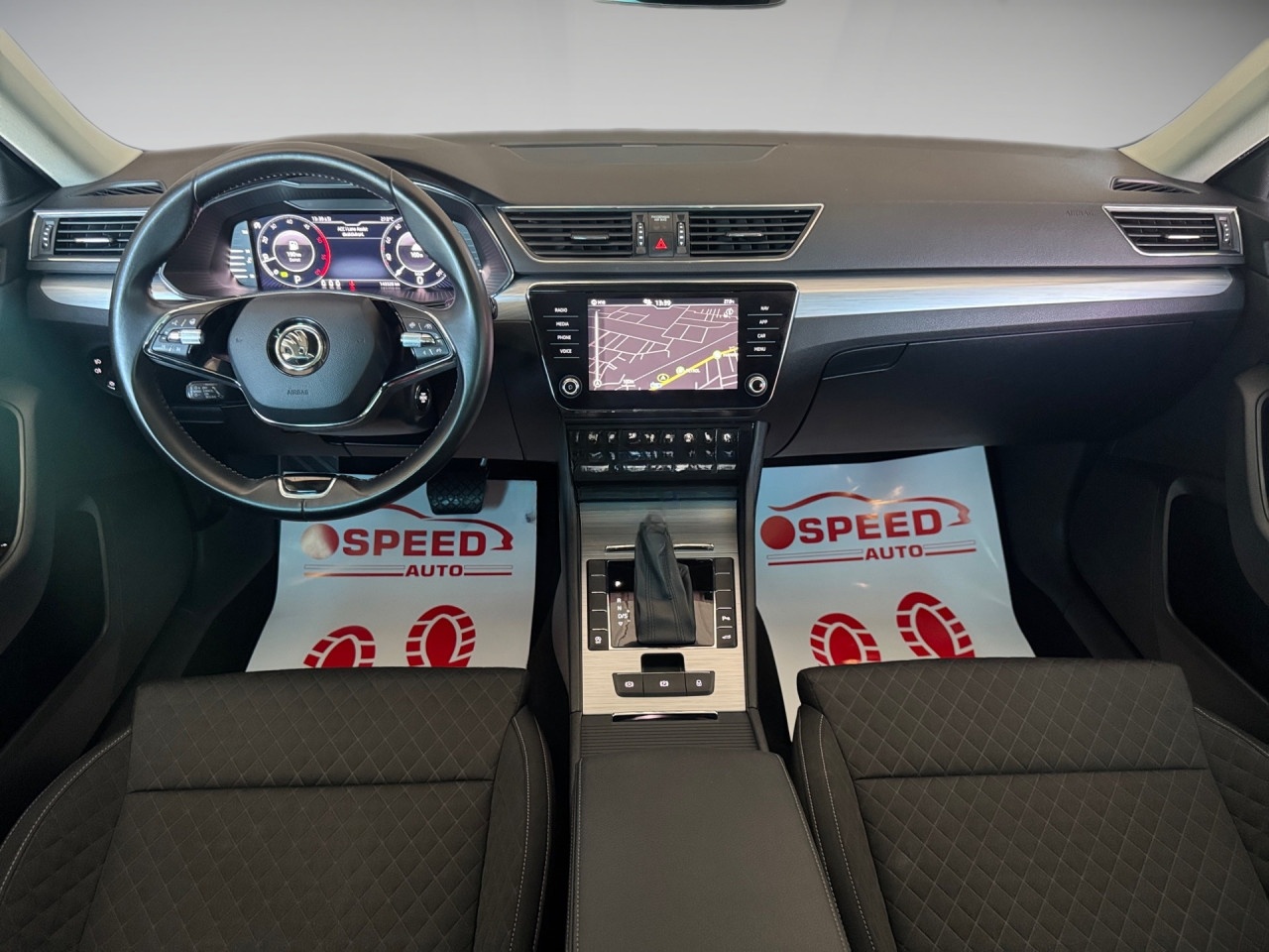 Škoda Superb 2.0 TDI FACELIFT DSG
