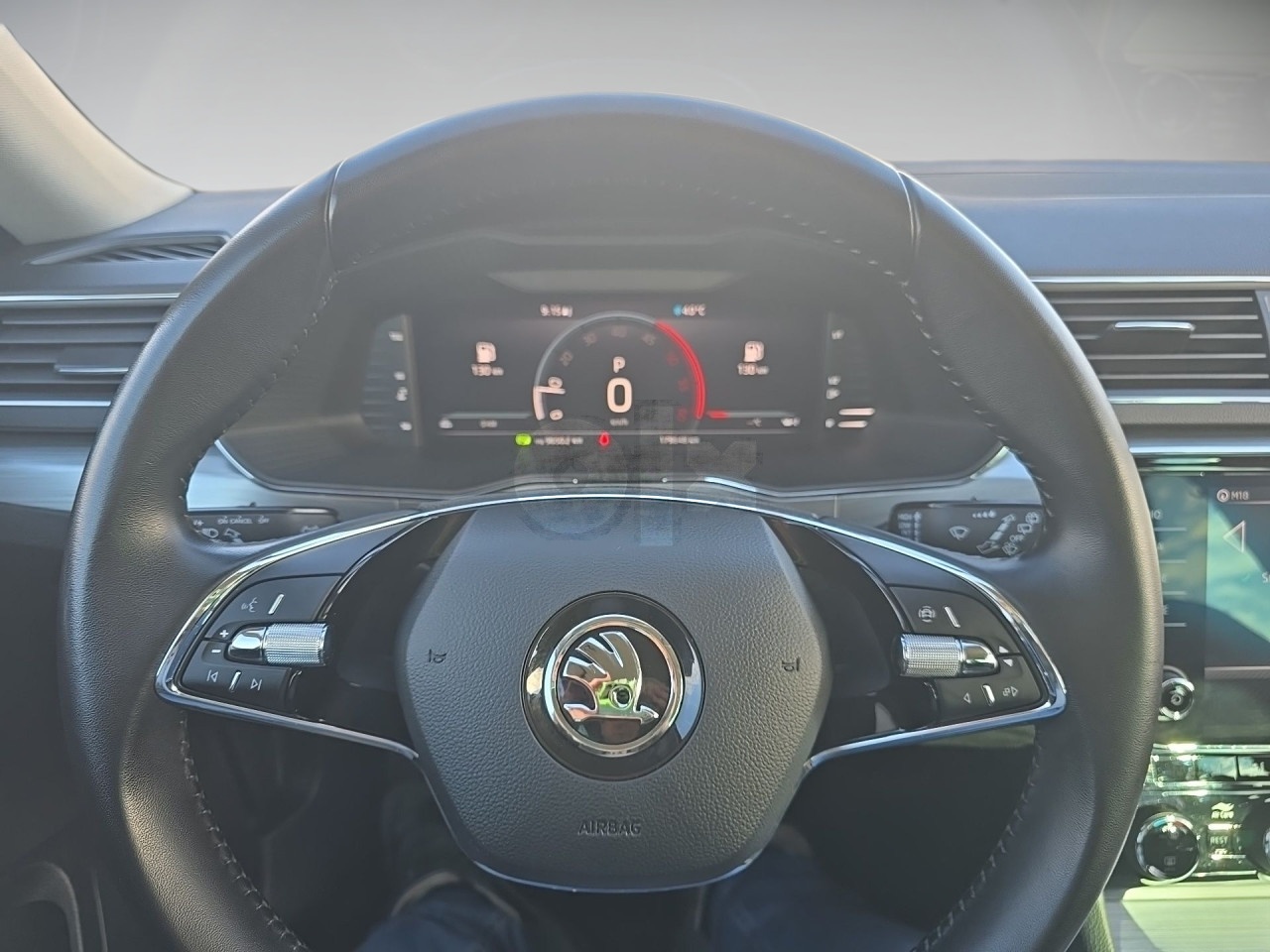 Škoda Superb 2.0TDI DSG Business Virtual