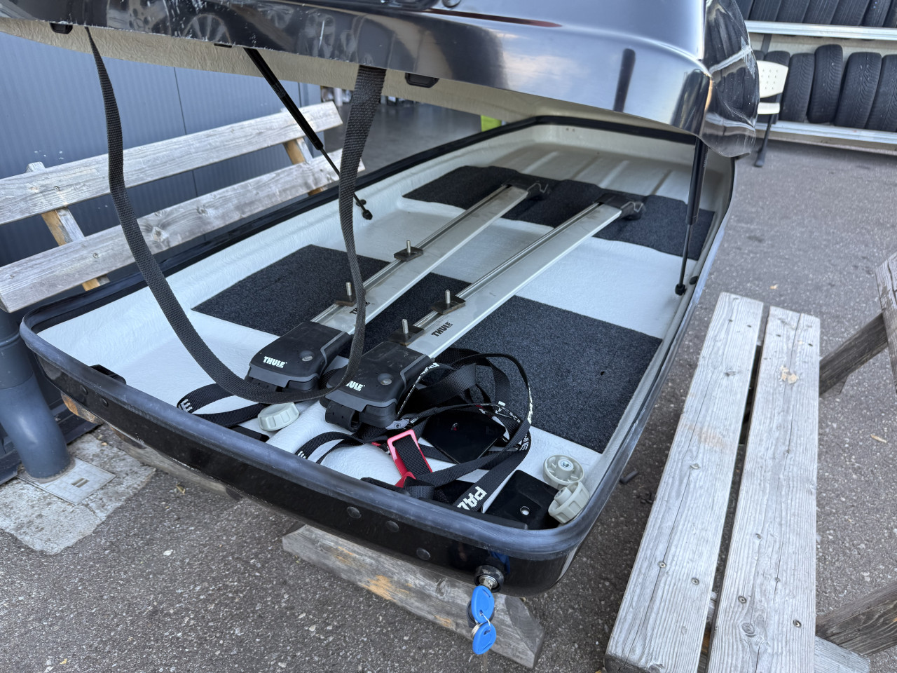Krovni nosaci kofer SKODA KODIAQ THULE PACKLINE