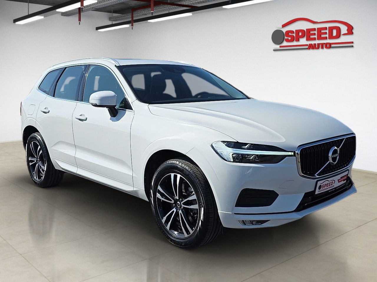 VOLVO XC60 B4D MOMENTUM PRO   AWD   AUTOMATIK