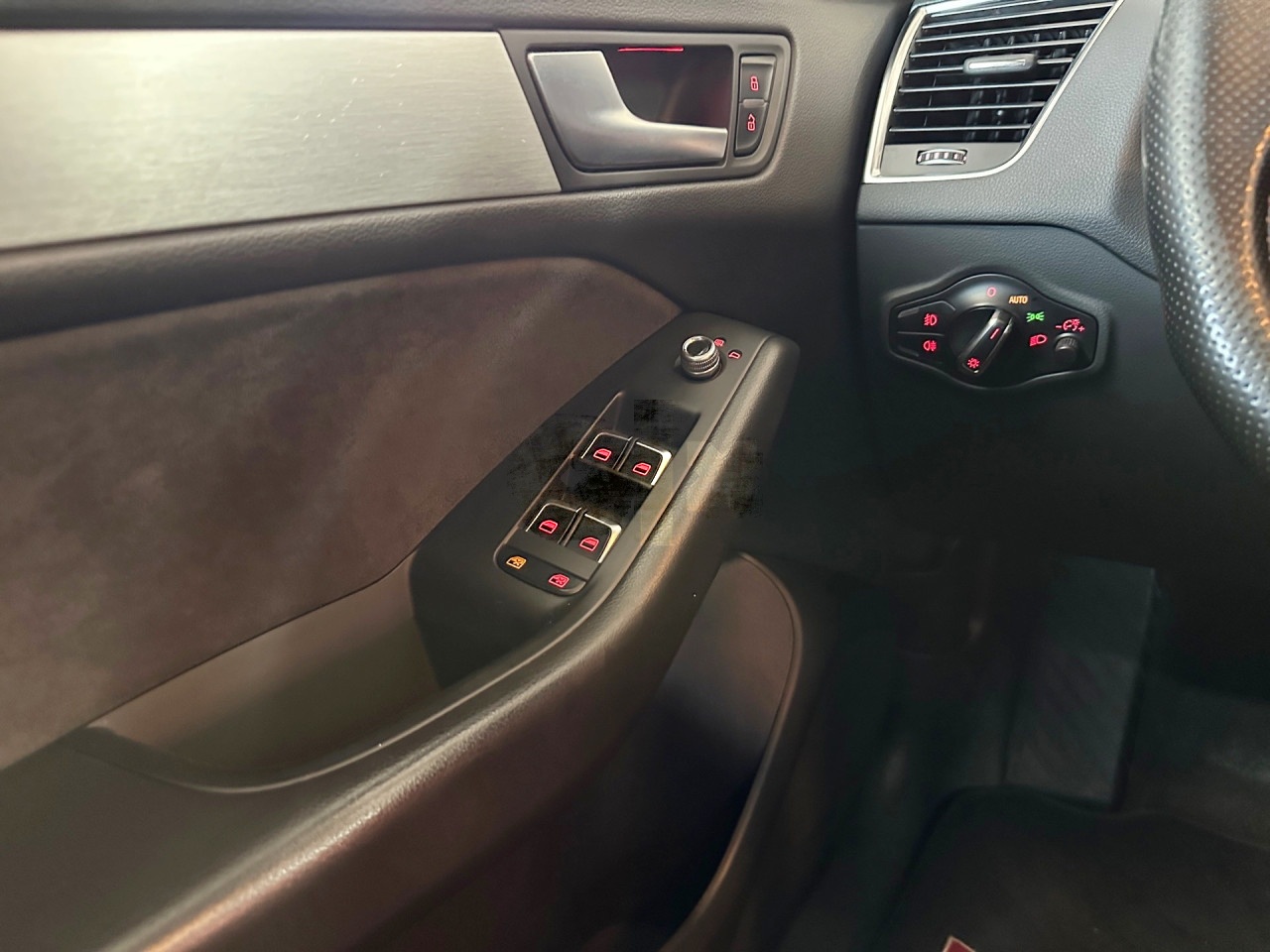 Audi Q5 2.0 TDI Quattro S line S tronic 190 KS  Kamera Grijači