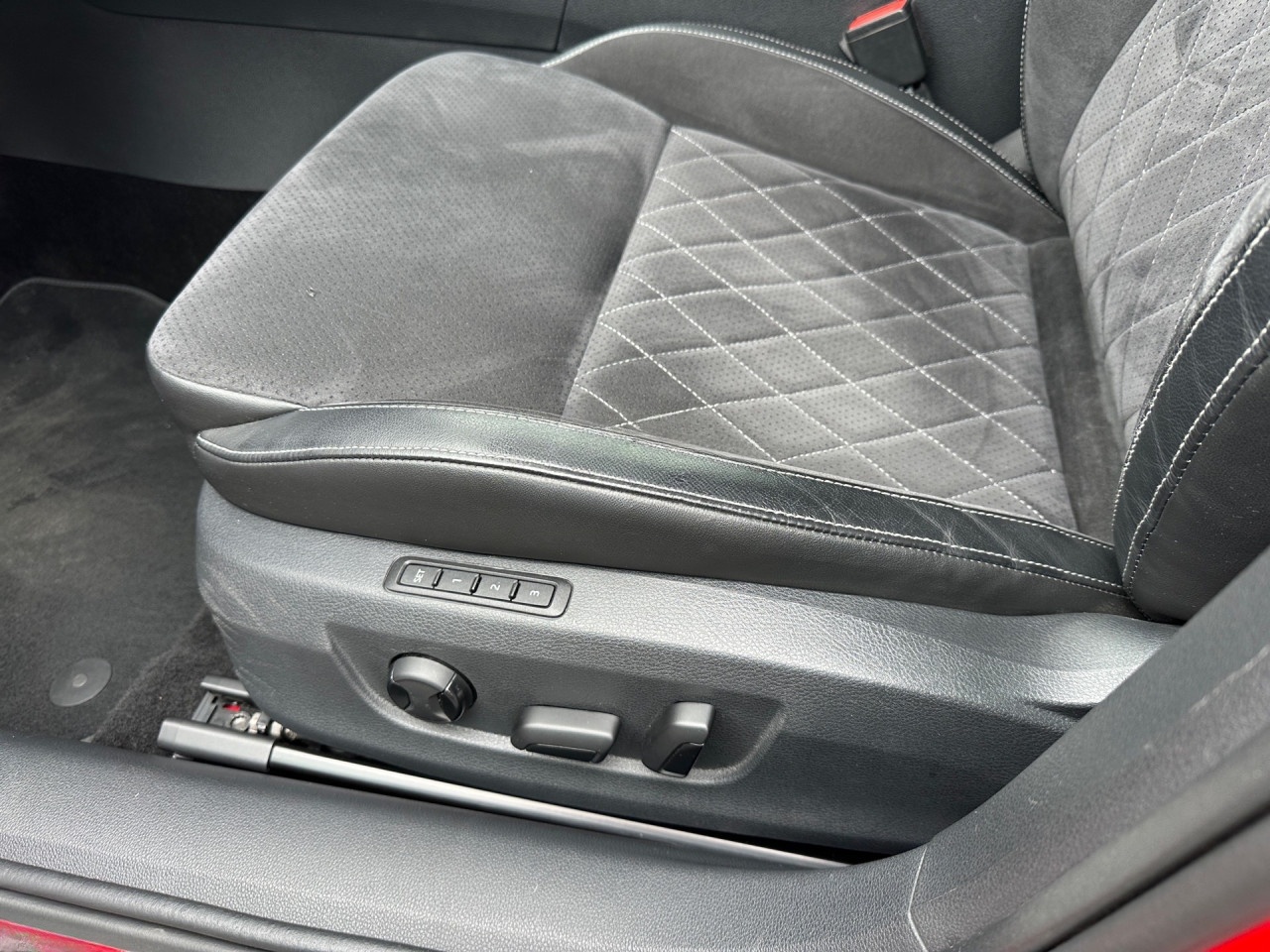 Škoda Superb 2.0 TDI DSG Sportline 200KS  ACC  Memorija  Kamera