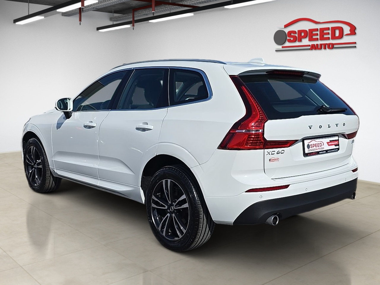 VOLVO XC60 B4D MOMENTUM PRO   AWD   AUTOMATIK