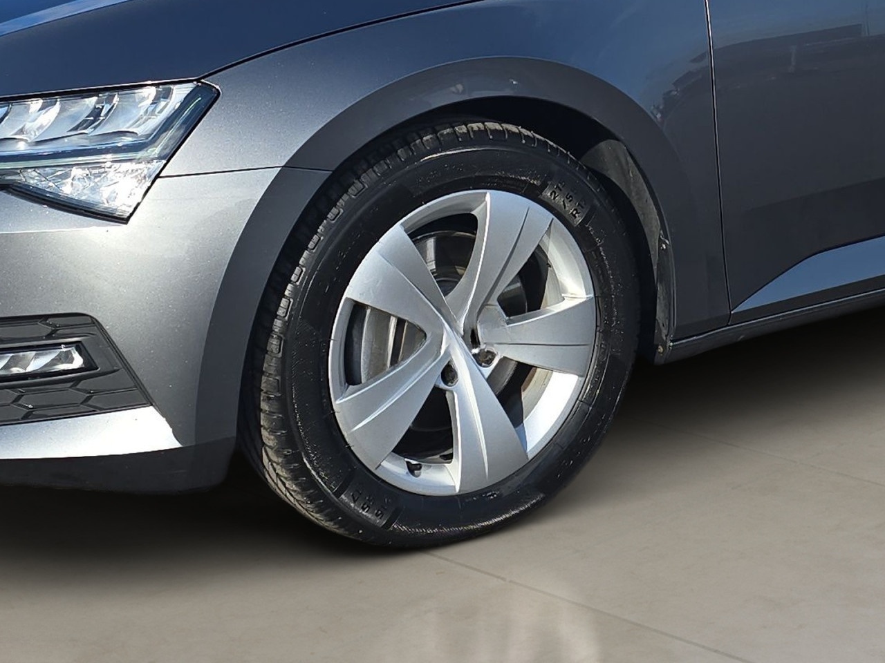 Škoda Superb 2.0TDI DSG Business Virtual