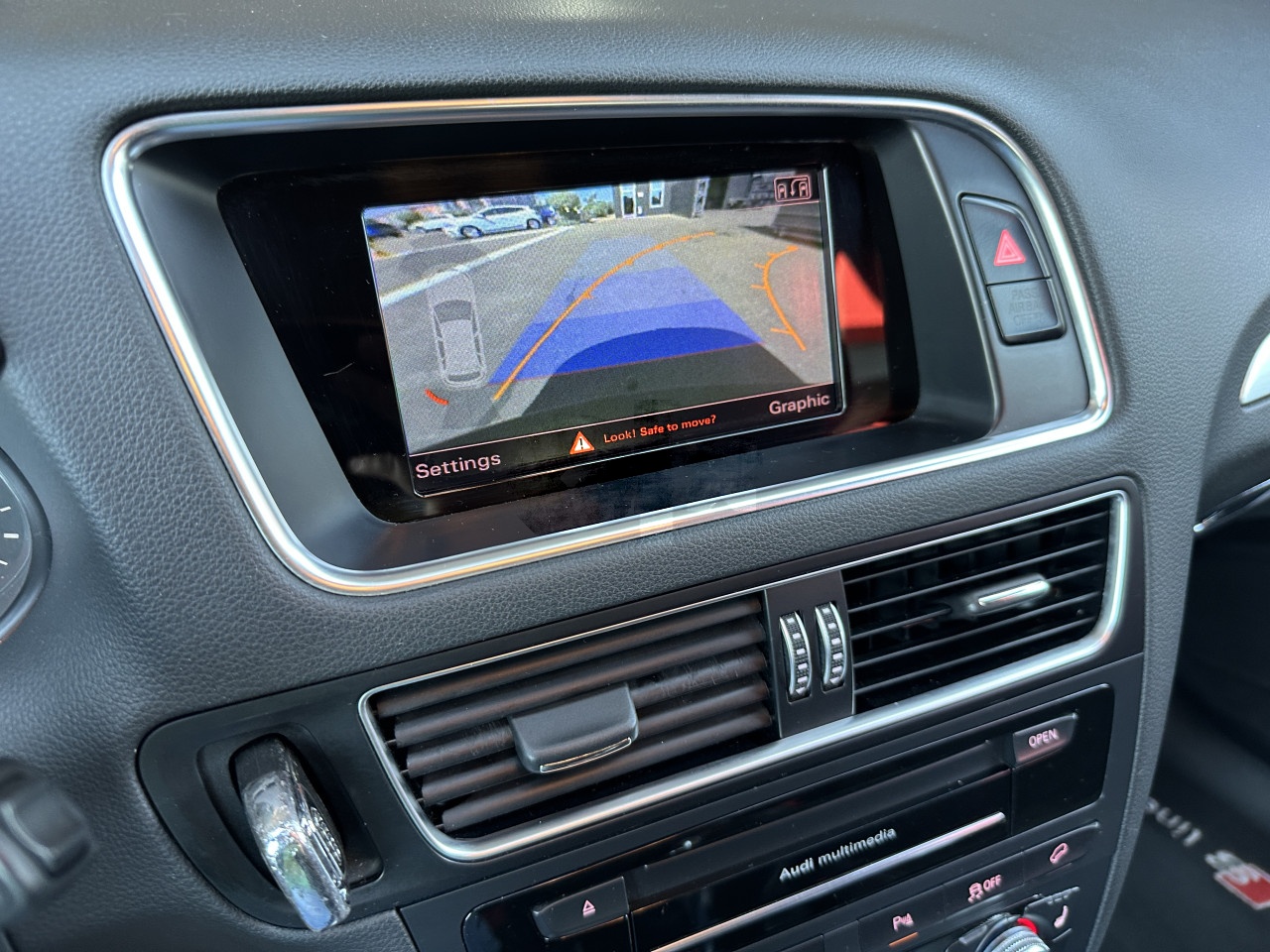 Audi Q5 2.0 TDI Quattro S line S tronic 190 KS  Kamera Grijači