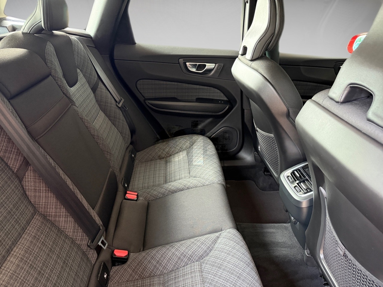 Volvo XC 60 B4 D AWD MOMENTUM PRO