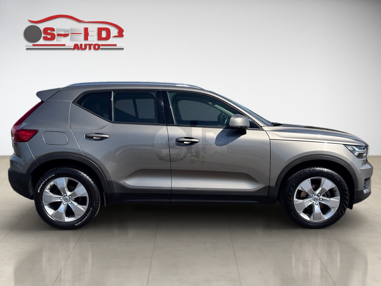 Volvo XC40 D3  Momentum Pro Manuelni  2020