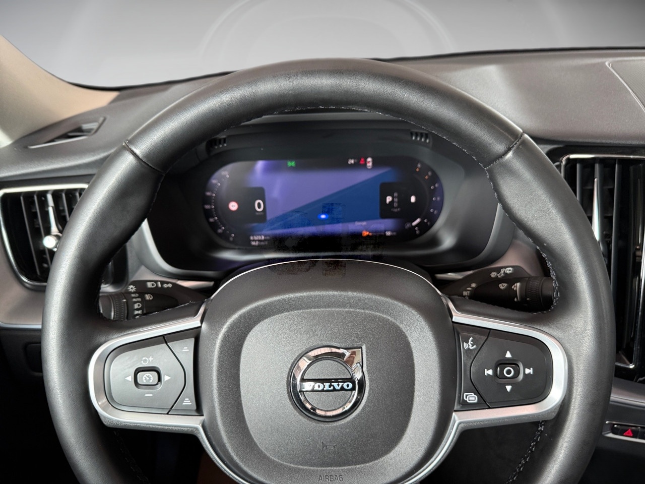 Volvo XC 60 B4 D AWD MOMENTUM PRO