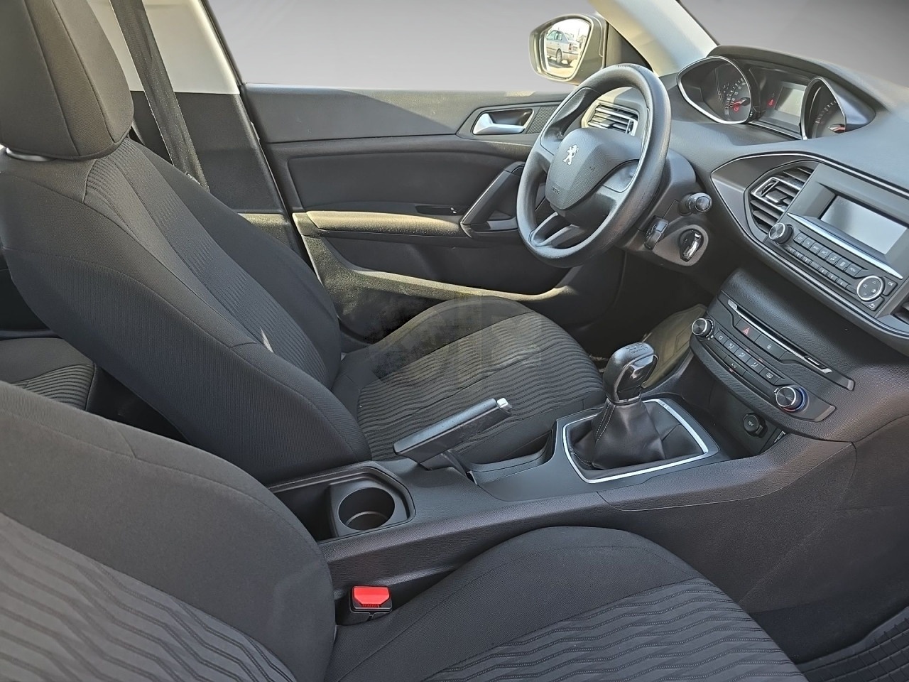 Peugeot 308 1.6 HDI 2015god